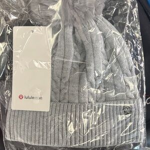 NWT Lululemon Light Gray Cable Knit Beanie